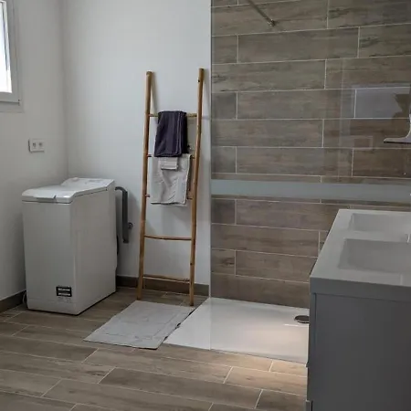 Maison Lumineuse Avec Cour Privative, Proche Sites Culturels, Confort, Equipe Bebe, Wifi Inclus - Fr-1-653-98 度假居 Puyreaux